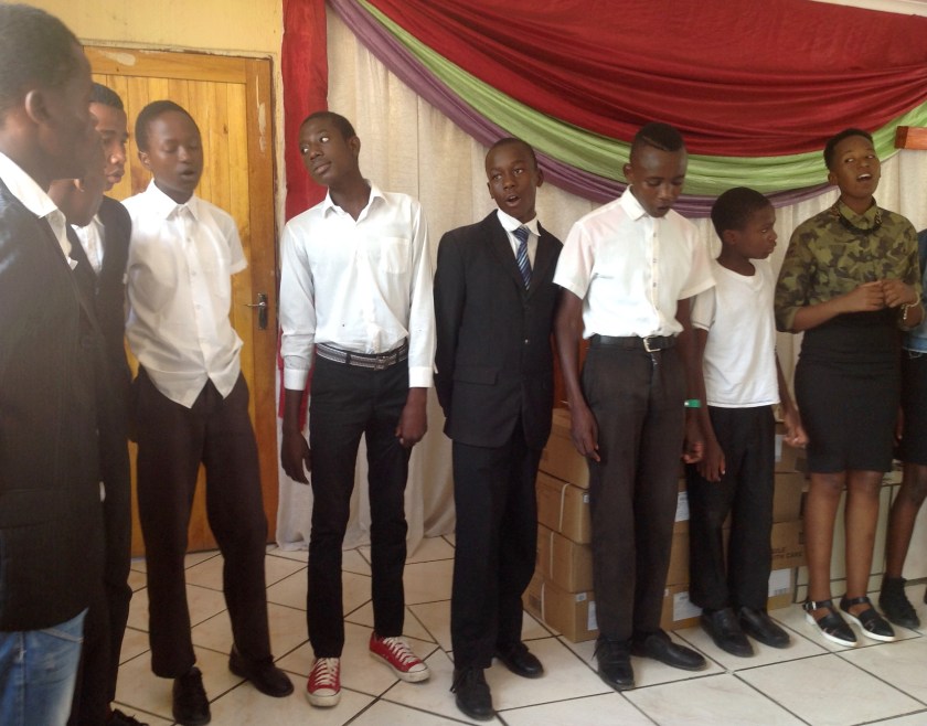 Der Jugendchor singt